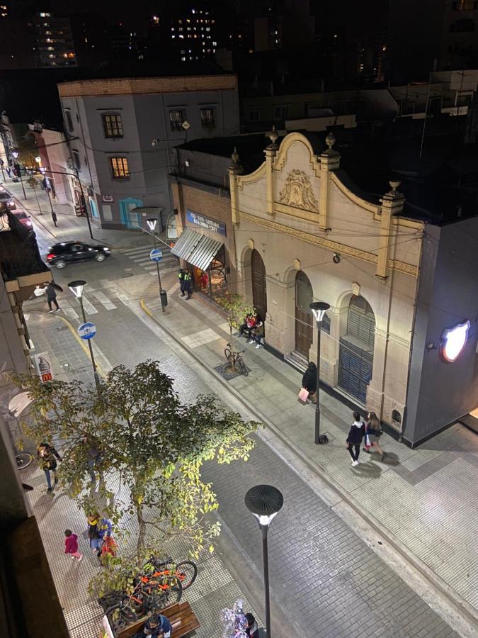 Sobre 25 De Mayo A La Par De Mcdonald'S Y Mostaza San Miguel de Tucumán Exterior foto